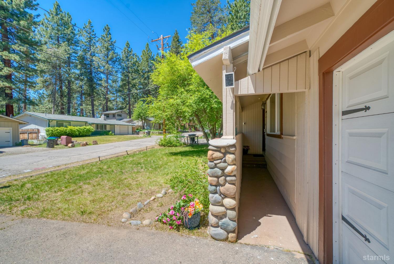 3385 Bruce Drive