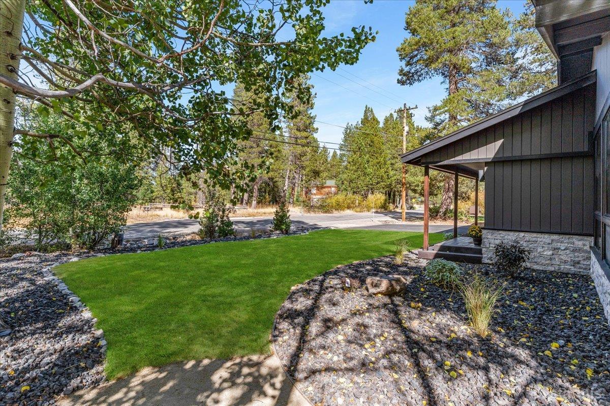 1246 Country Club Drive