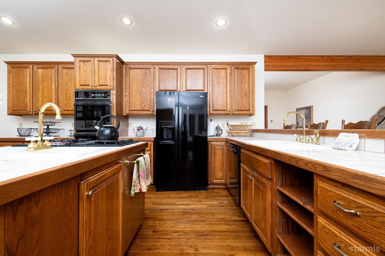 2260 Deveron Way