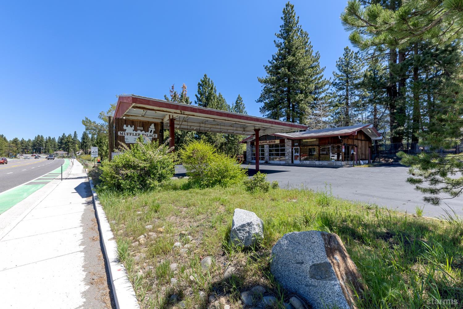 2774 Lake Tahoe Boulevard