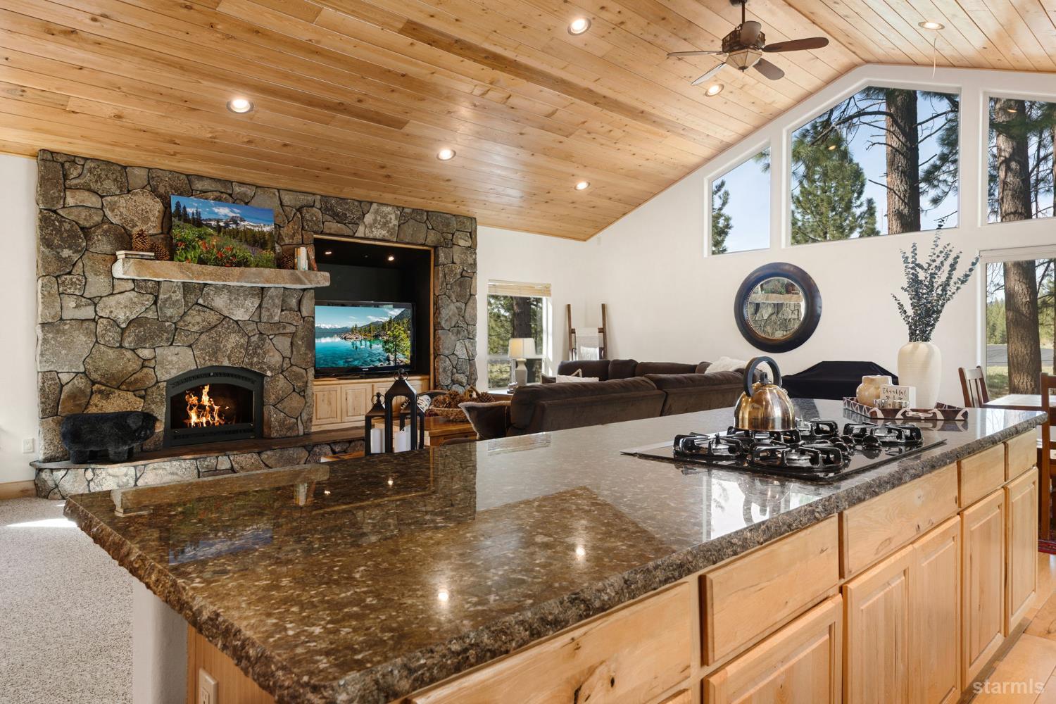 1637 Black Bart Avenue