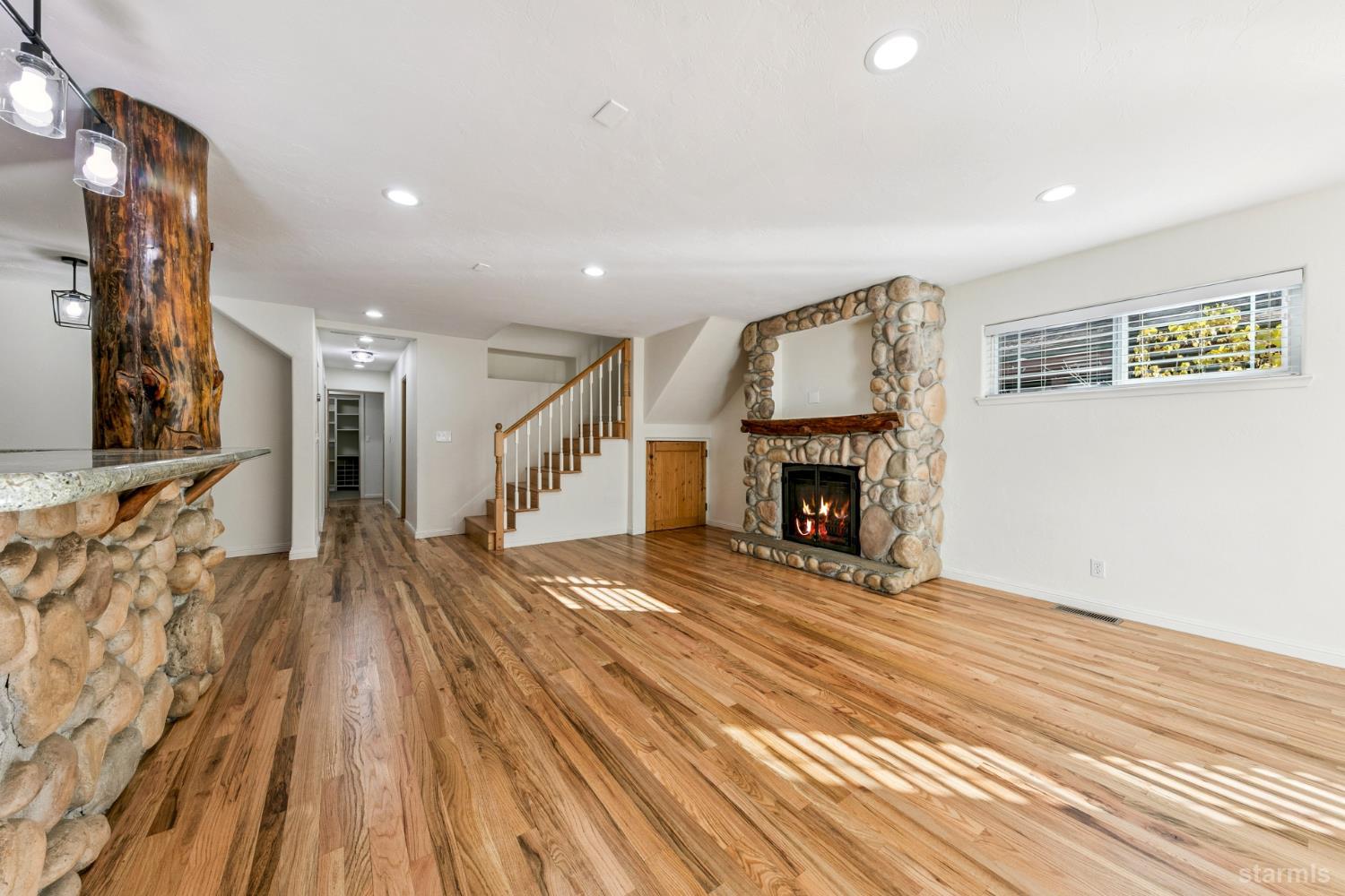 873 Stanford Avenue