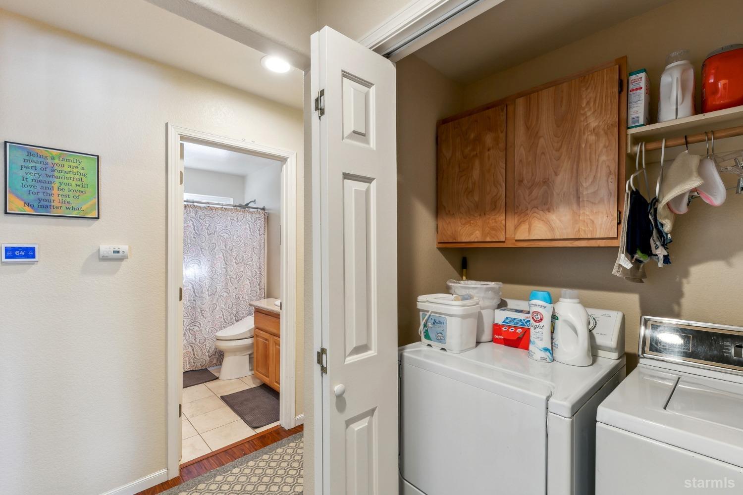 South Lake Tahoe, California 96150, United States, 3 Bedrooms Bedrooms, ,3 BathroomsBathrooms,Residential,Pending,83854