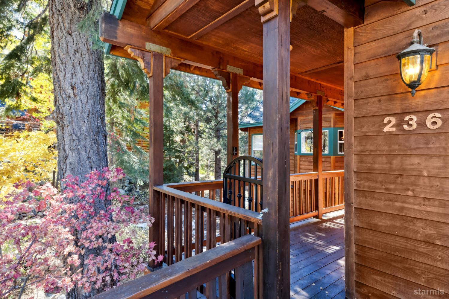 236 Uplands Way