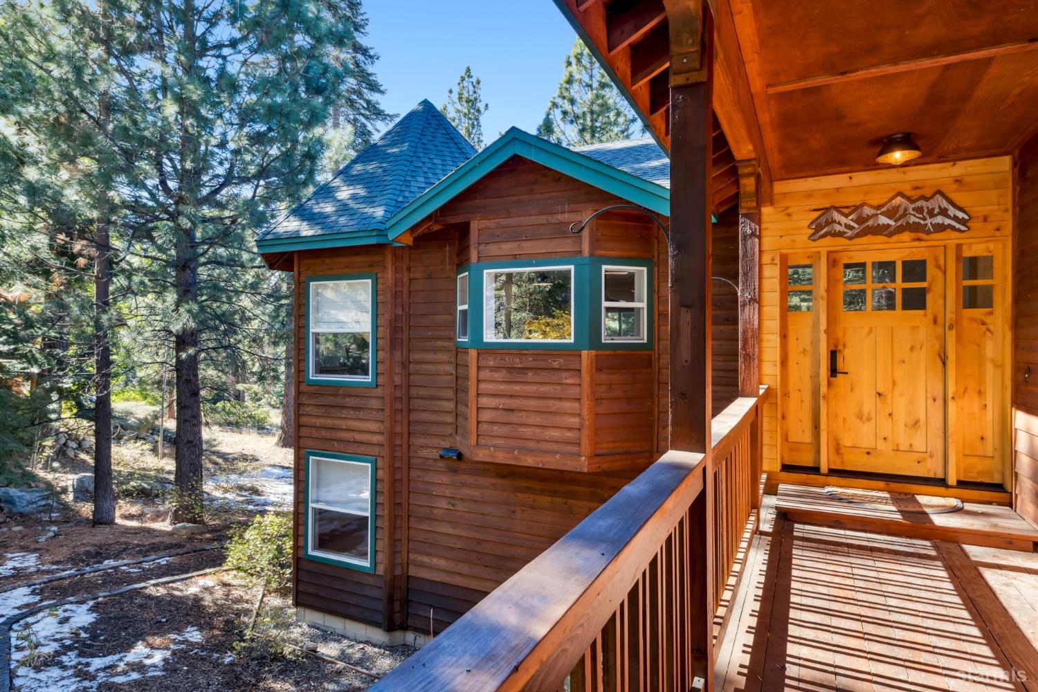 236 Uplands Way