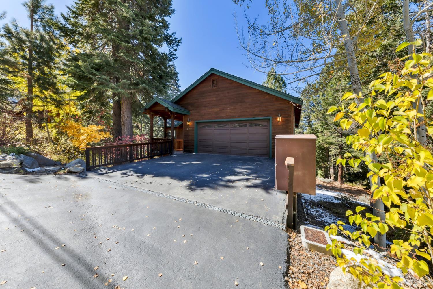 236 Uplands Way
