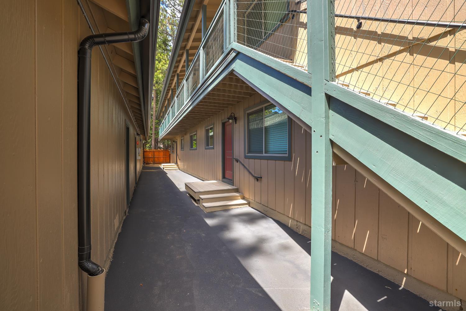 2561 Osborne Avenue
