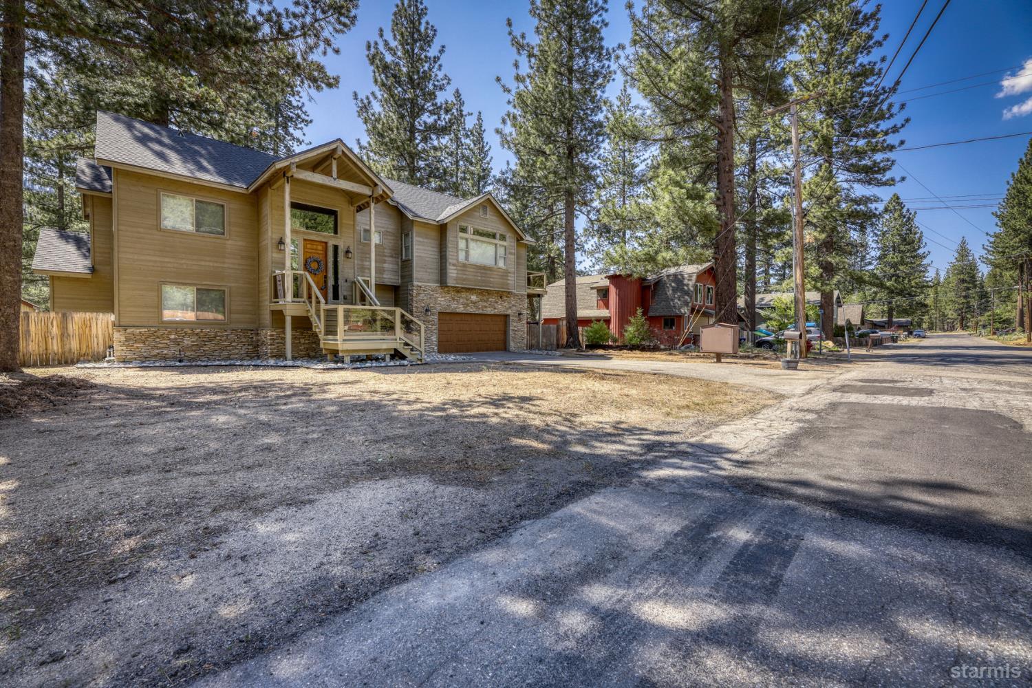 2820 Santa Claus Drive