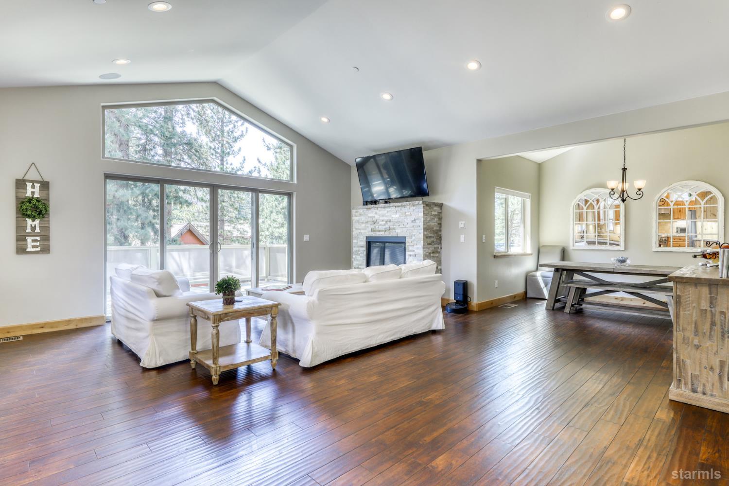 2820 Santa Claus Drive