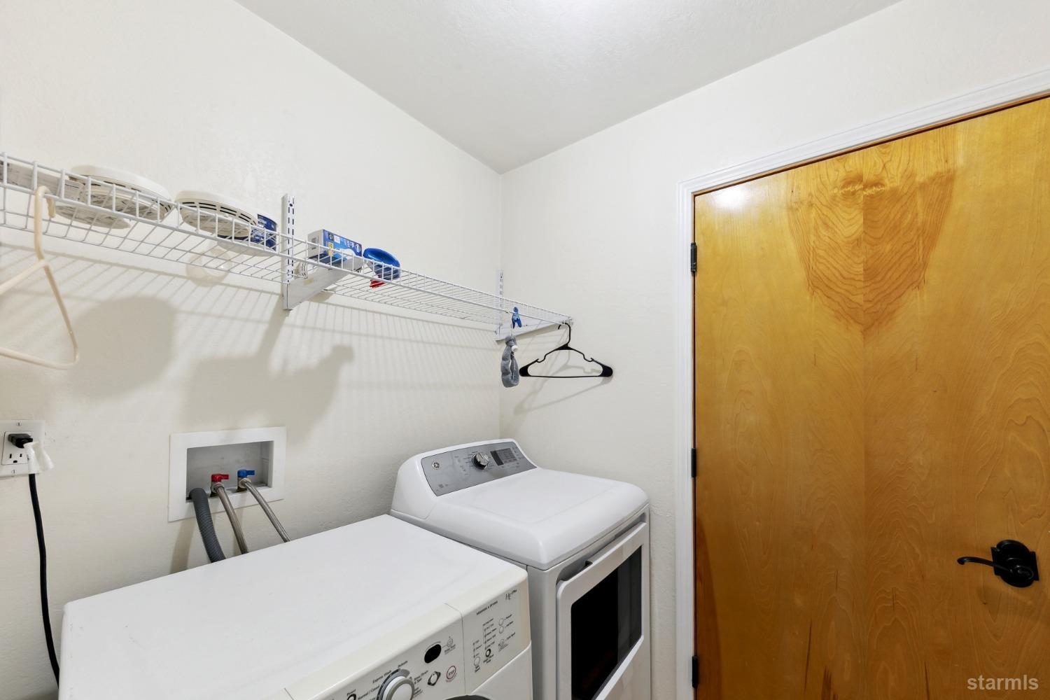 South Lake Tahoe, California 96150, United States, 3 Bedrooms Bedrooms, ,2 BathroomsBathrooms,Residential,Active,96934