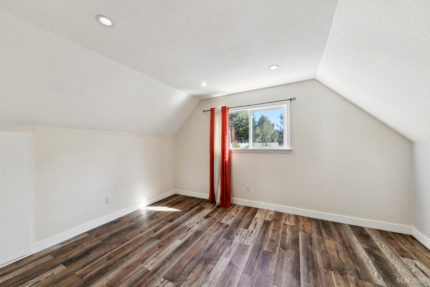 South Lake Tahoe, California 96150, United States, 3 Bedrooms Bedrooms, ,2 BathroomsBathrooms,Residential,Active,96934