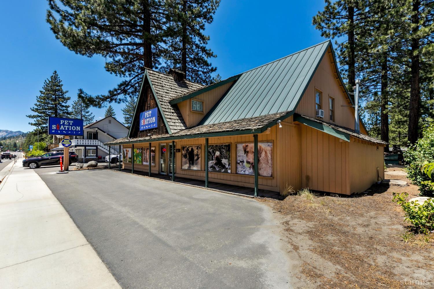 2205 Lake Tahoe Boulevard