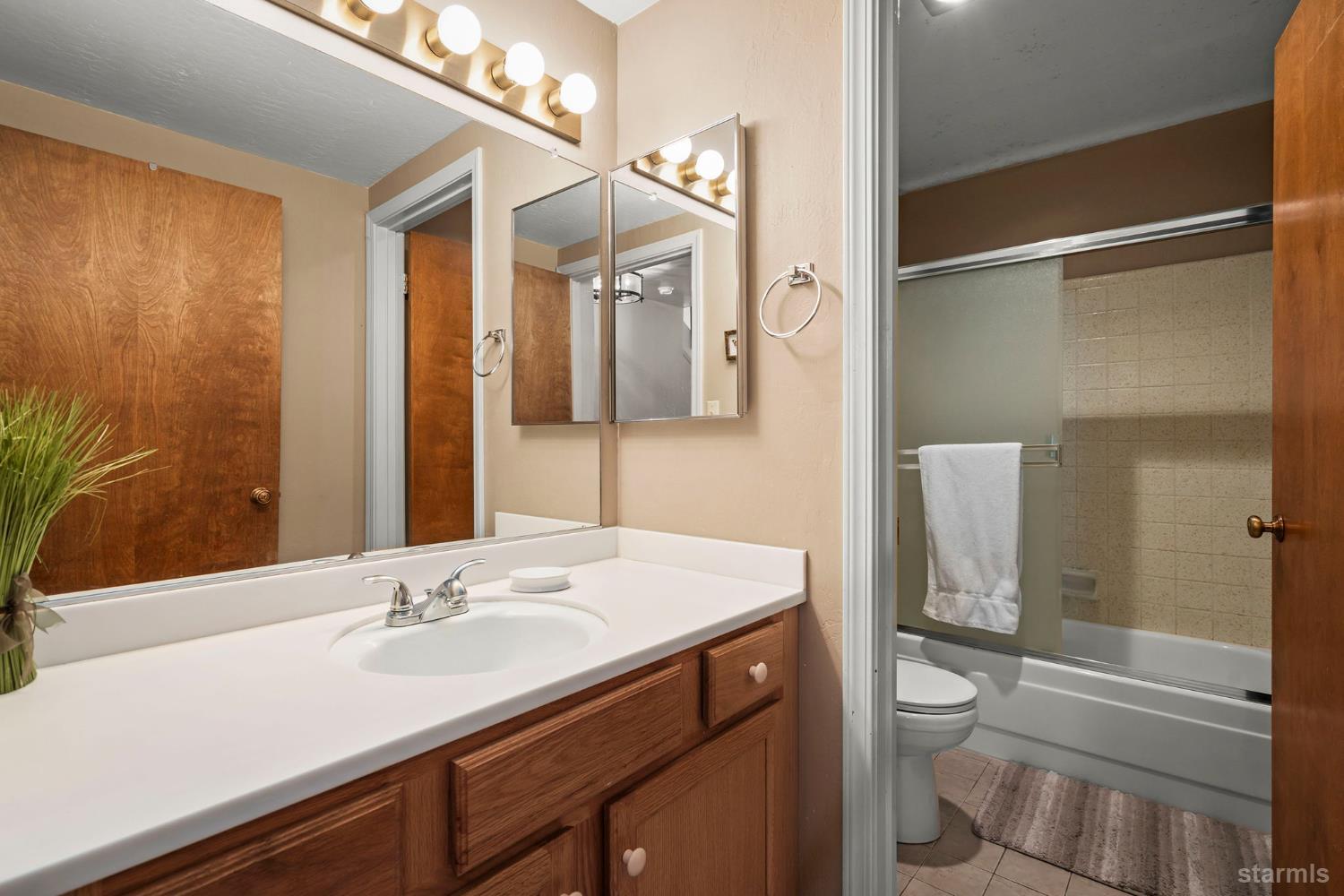 South Lake Tahoe, California 96150, United States, 2 Bedrooms Bedrooms, ,2 BathroomsBathrooms,Residential,Active,224763