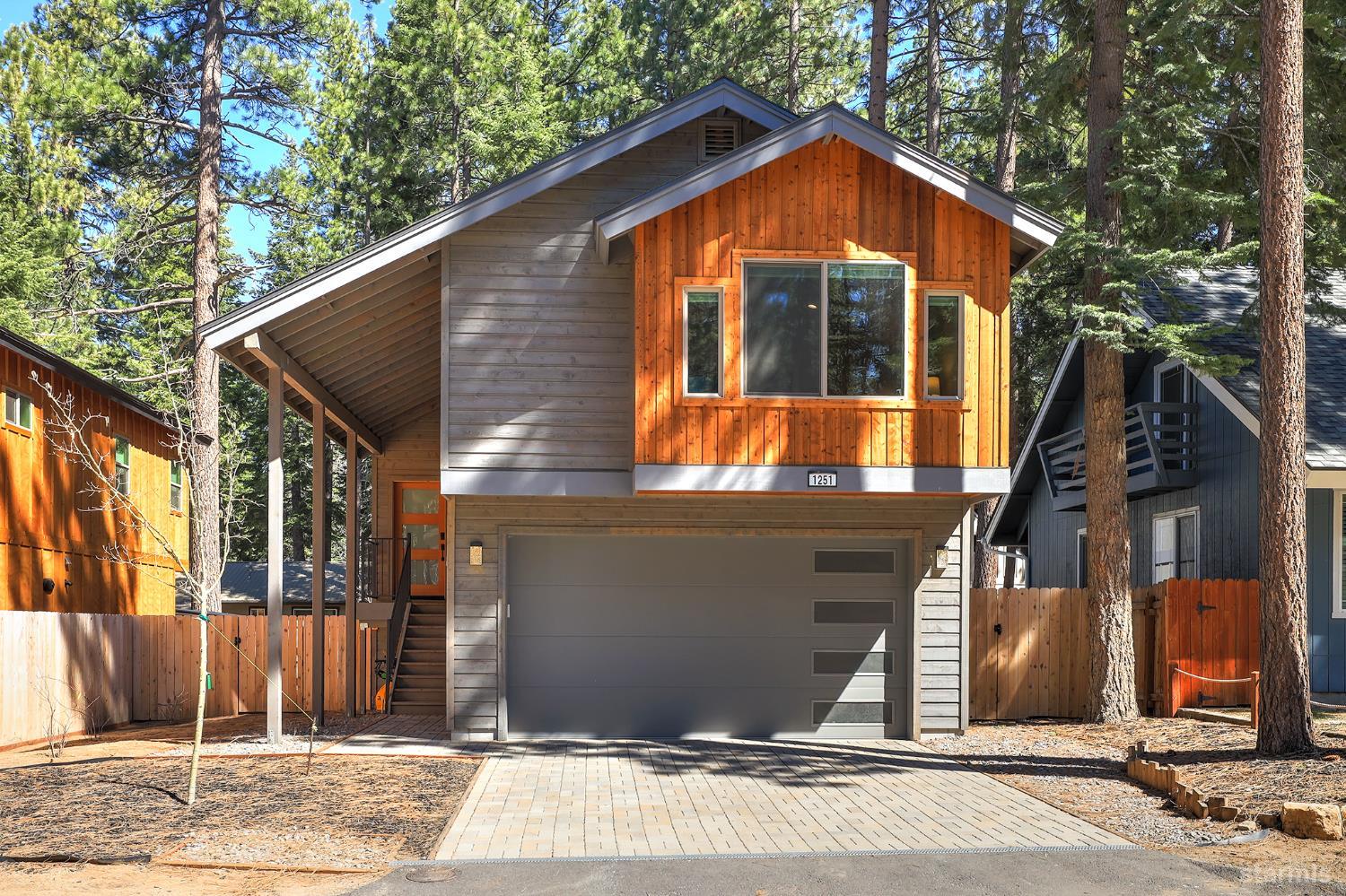 1251 Margaret Avenue