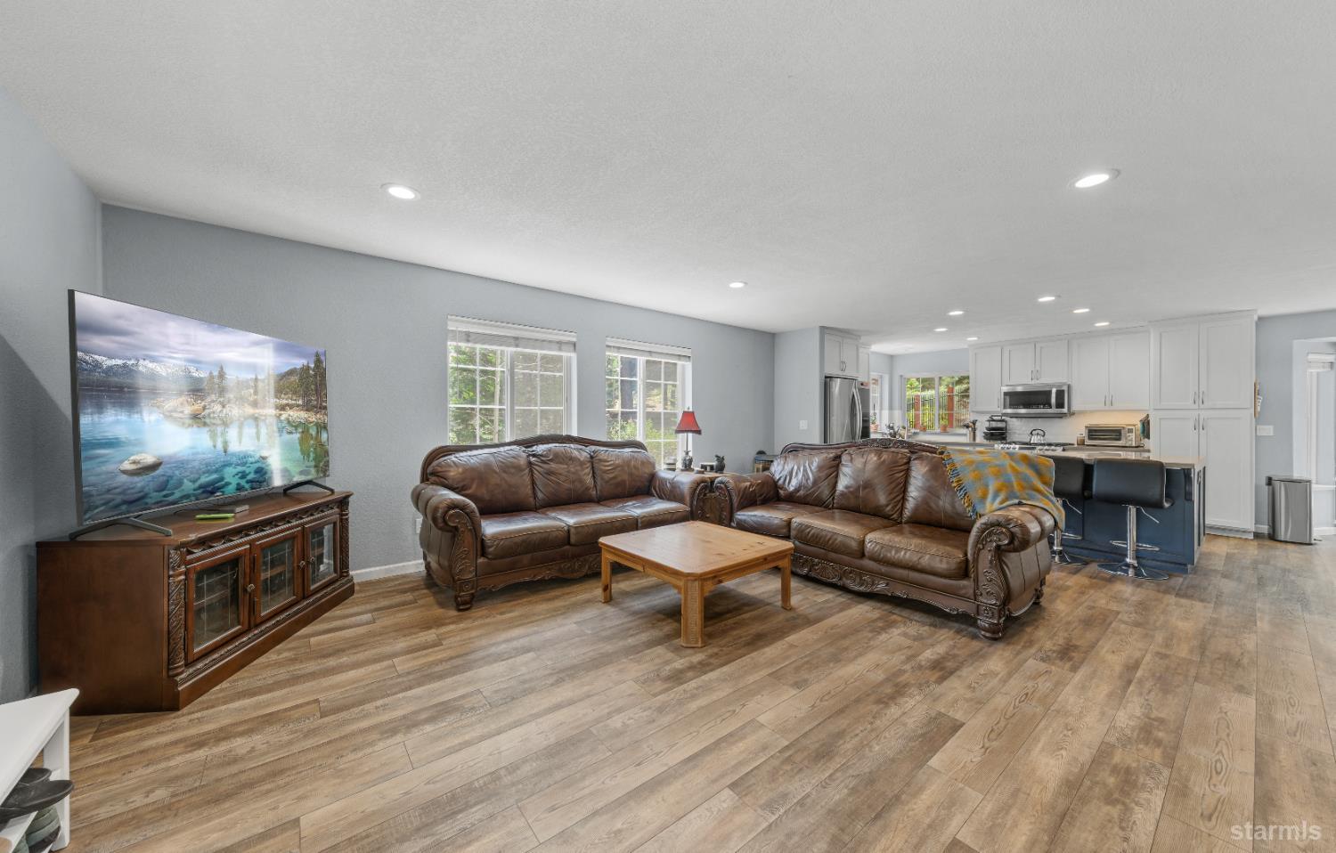 1870 Jicarilla Drive