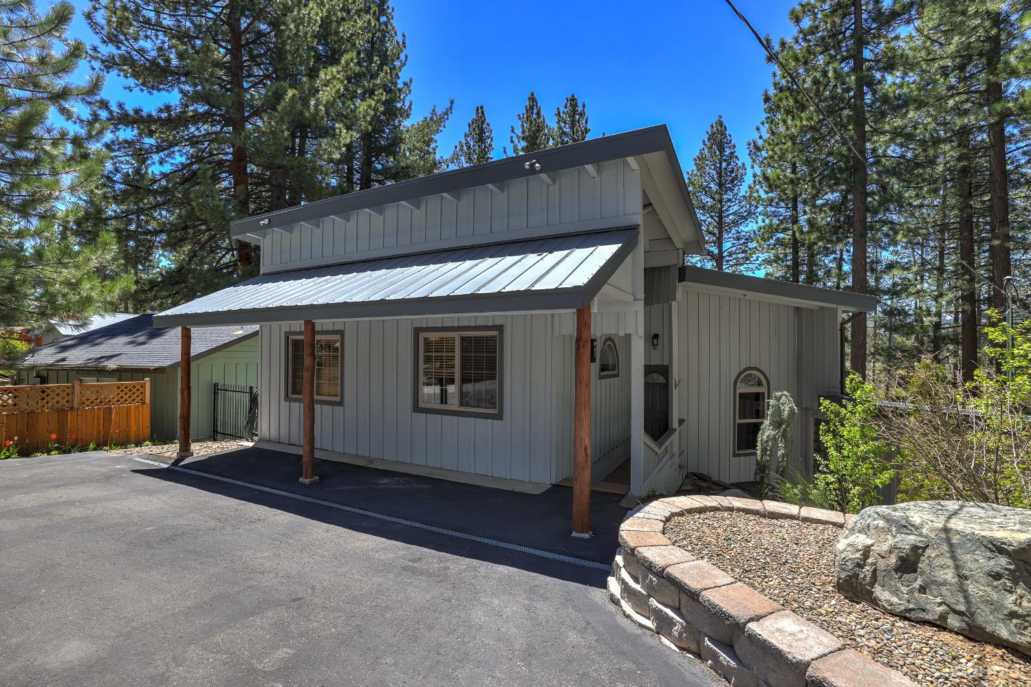 1116 Lindberg Avenue