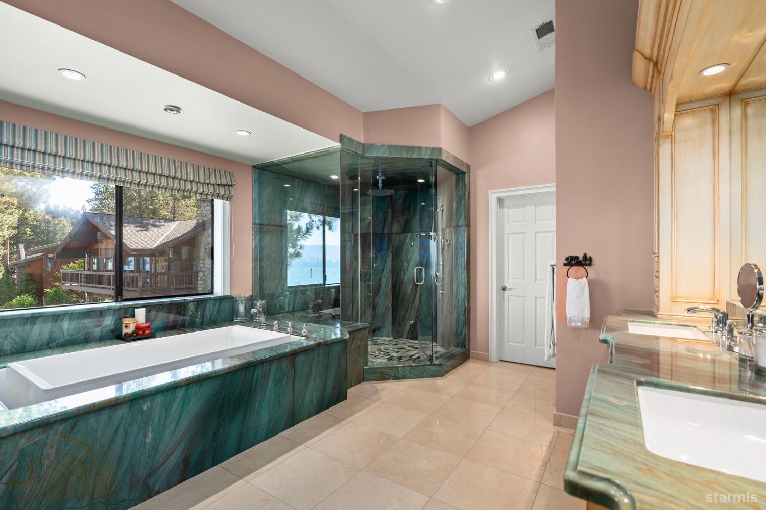 South Lake Tahoe, California 96150, United States, 7 Bedrooms Bedrooms, ,5 BathroomsBathrooms,Residential,Active,200999