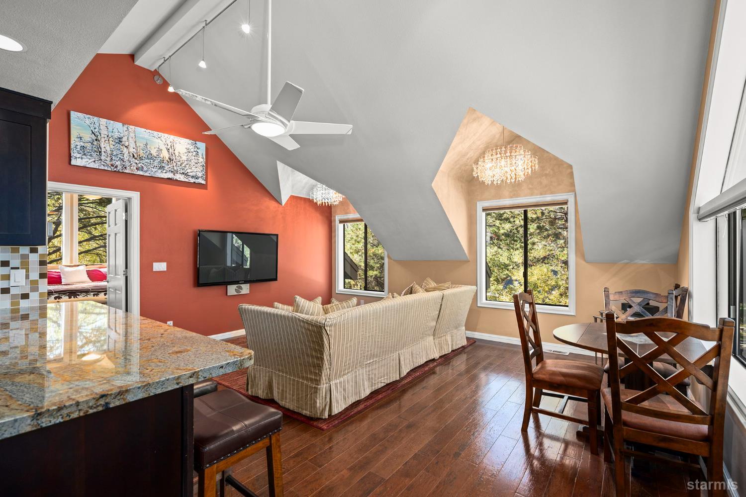 South Lake Tahoe, California 96150, United States, 7 Bedrooms Bedrooms, ,5 BathroomsBathrooms,Residential,Active,200999