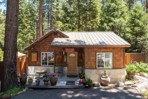 315 PLACER ST, TAHOMA, CA 96142 - Image 95a15cb31c5a6bf20ed76dff73a4e95e/2739889723