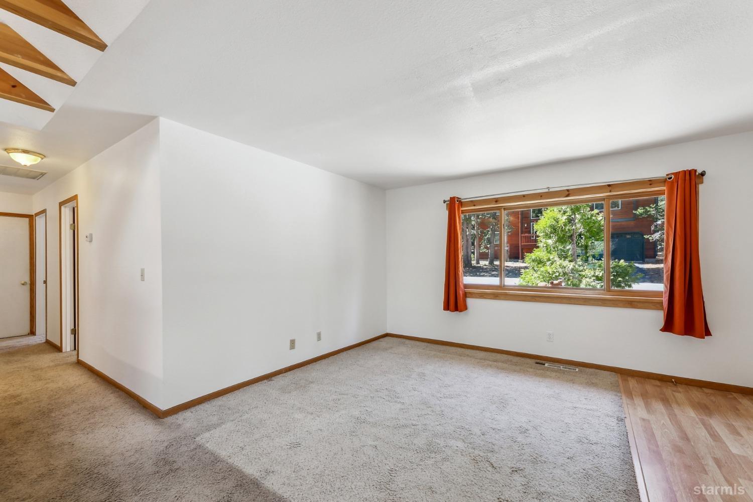 South Lake Tahoe, California 96150, United States, 3 Bedrooms Bedrooms, ,2 BathroomsBathrooms,Residential,Pending,112519