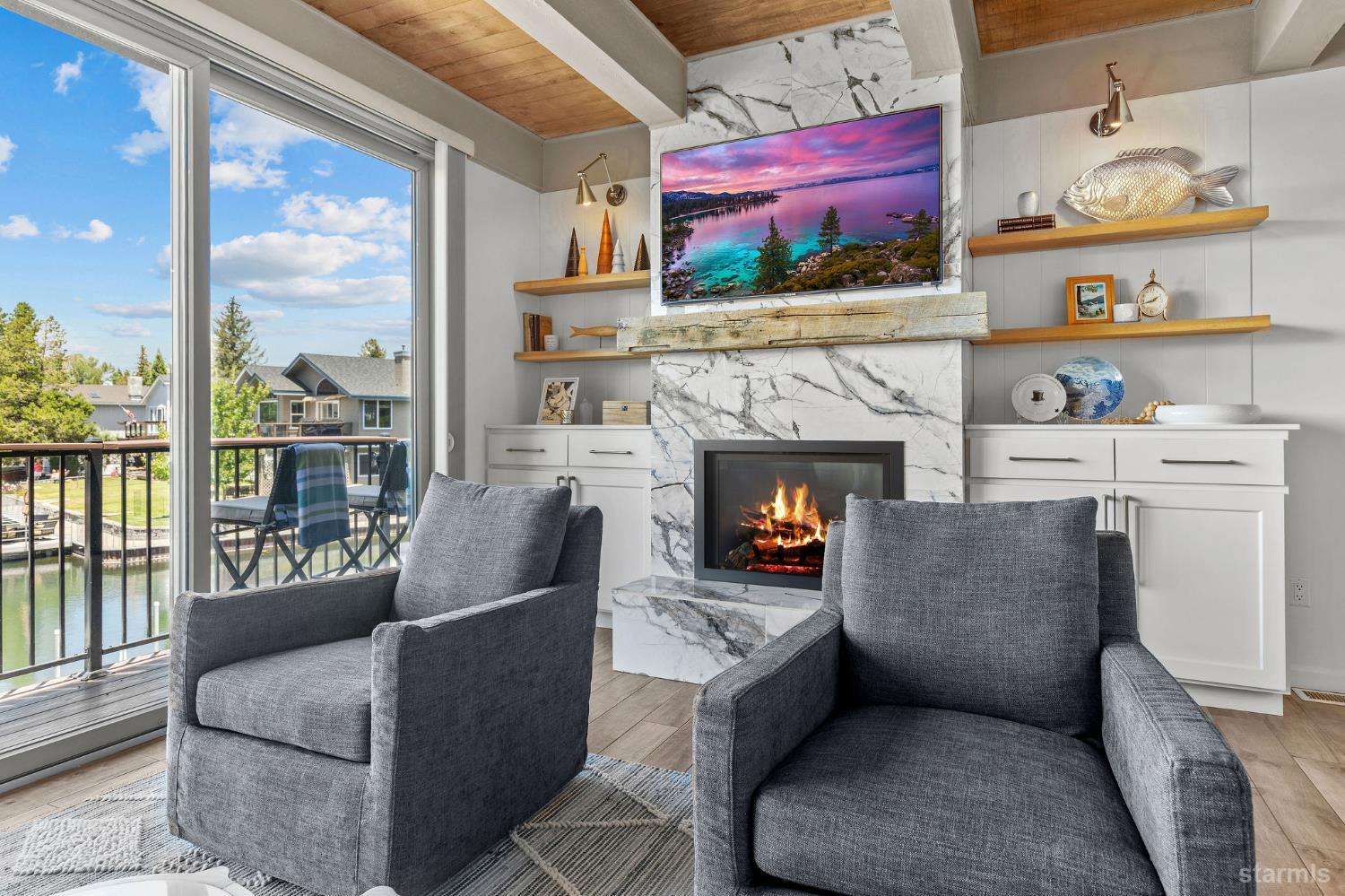 552 Christie Drive 307