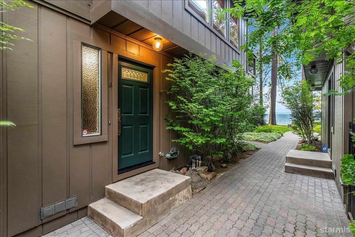 953 Lakeview Avenue 4