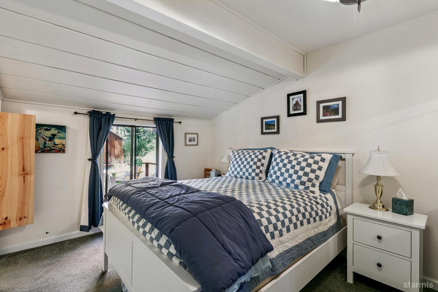 South Lake Tahoe, California 96150, United States, 2 Bedrooms Bedrooms, ,2 BathroomsBathrooms,Residential,Pending,193708