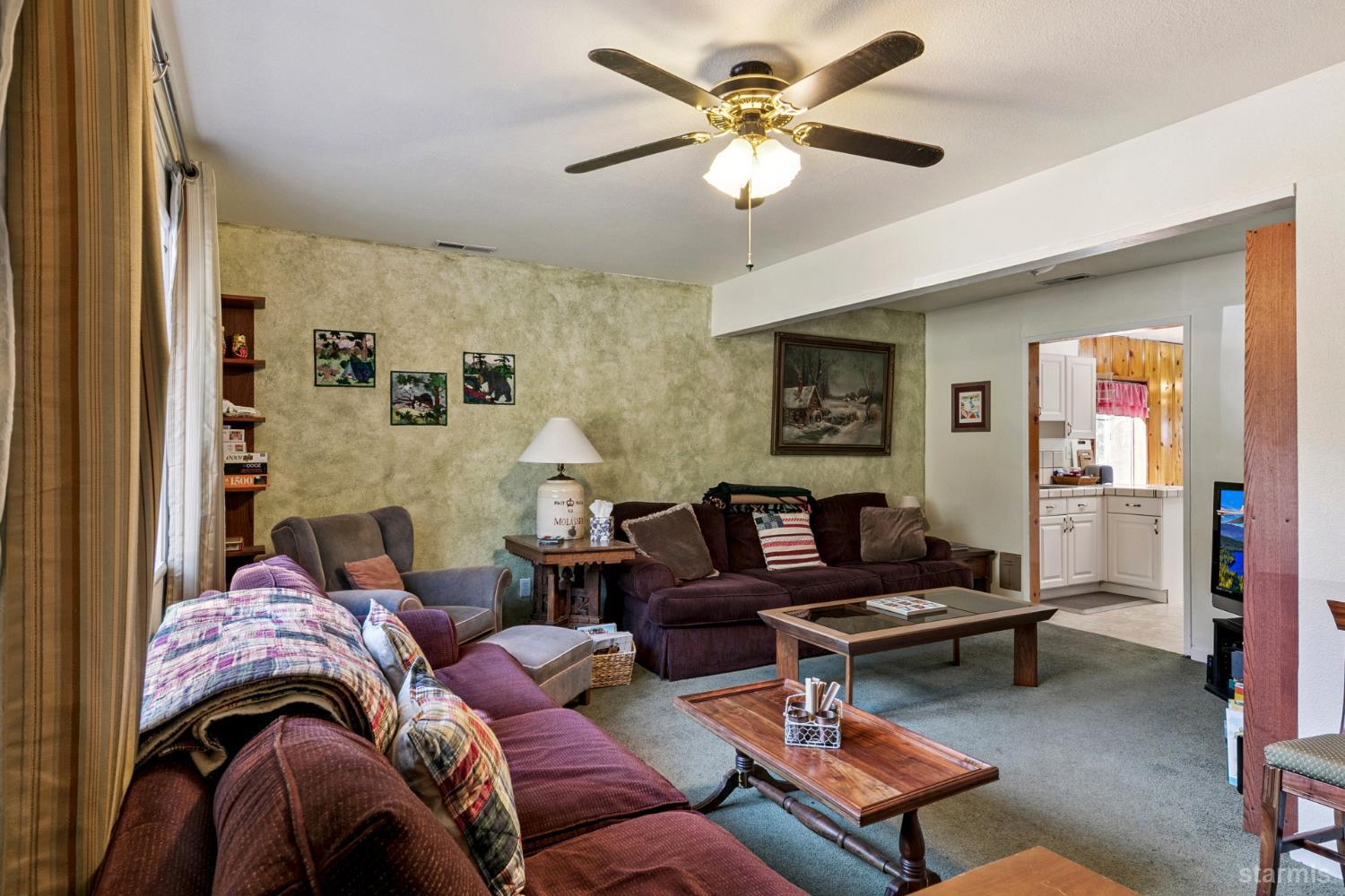 South Lake Tahoe, California 96150, United States, 2 Bedrooms Bedrooms, ,2 BathroomsBathrooms,Residential,Pending,193708