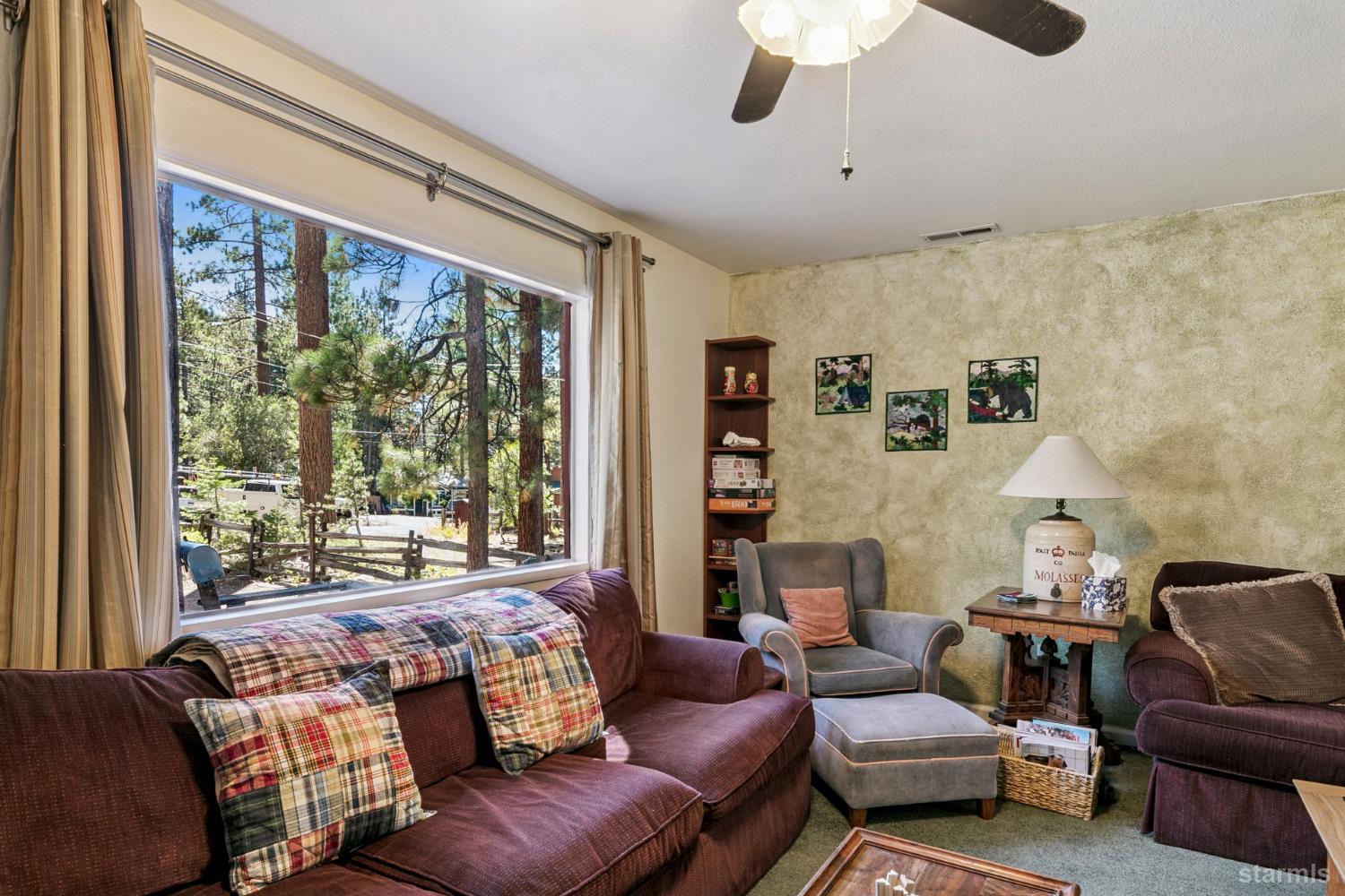 South Lake Tahoe, California 96150, United States, 2 Bedrooms Bedrooms, ,2 BathroomsBathrooms,Residential,Pending,193708