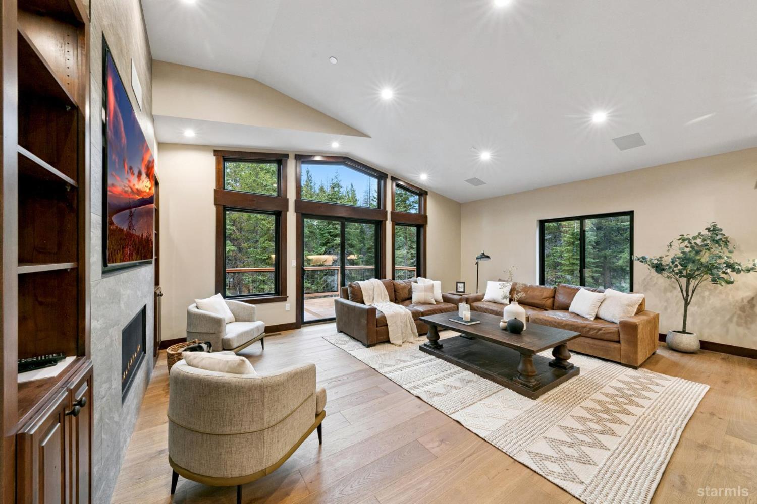1071 Modoc Way