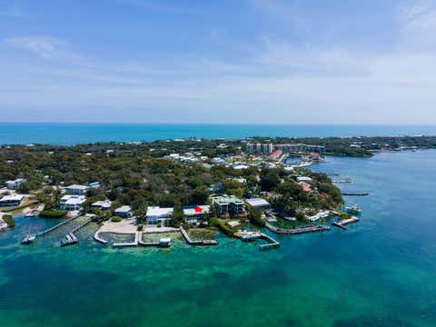 Featured picture for the property 614645