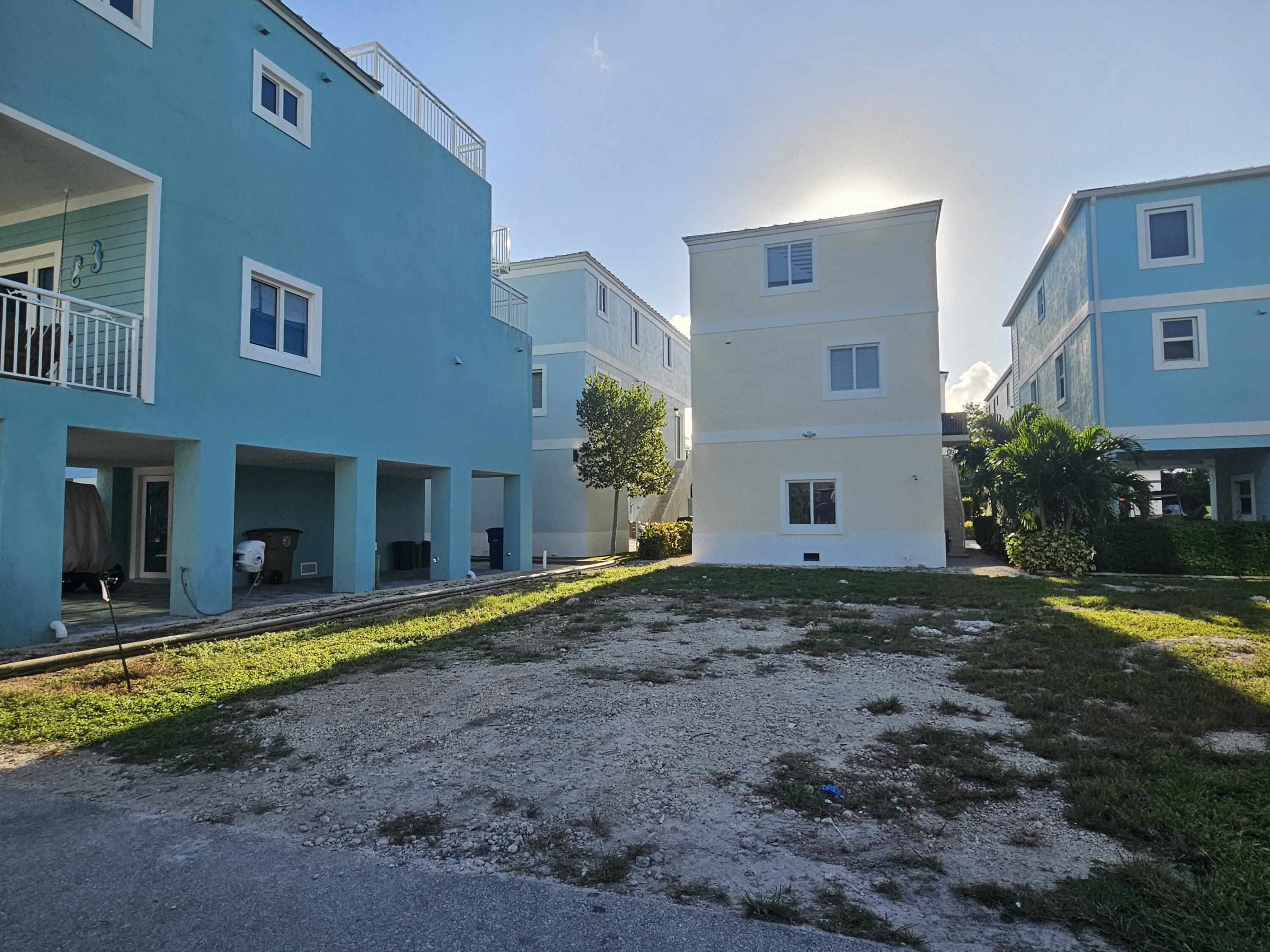 Similar Properties