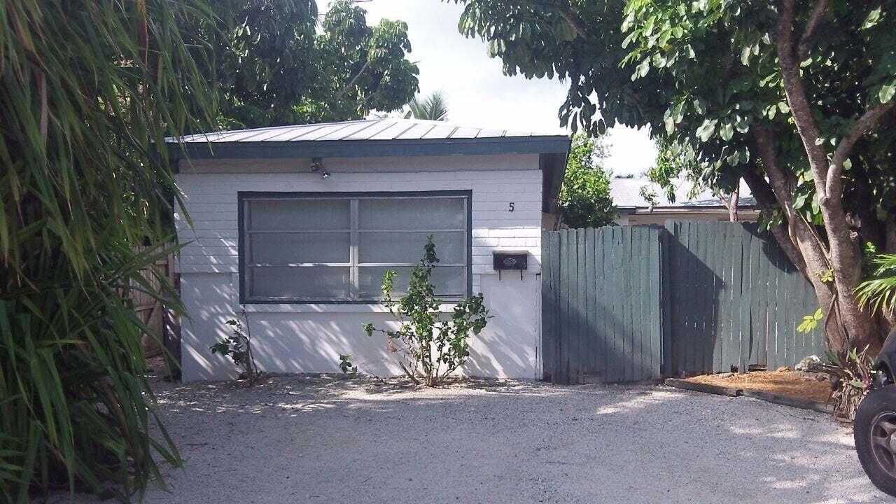 5 Hilton Haven Drive