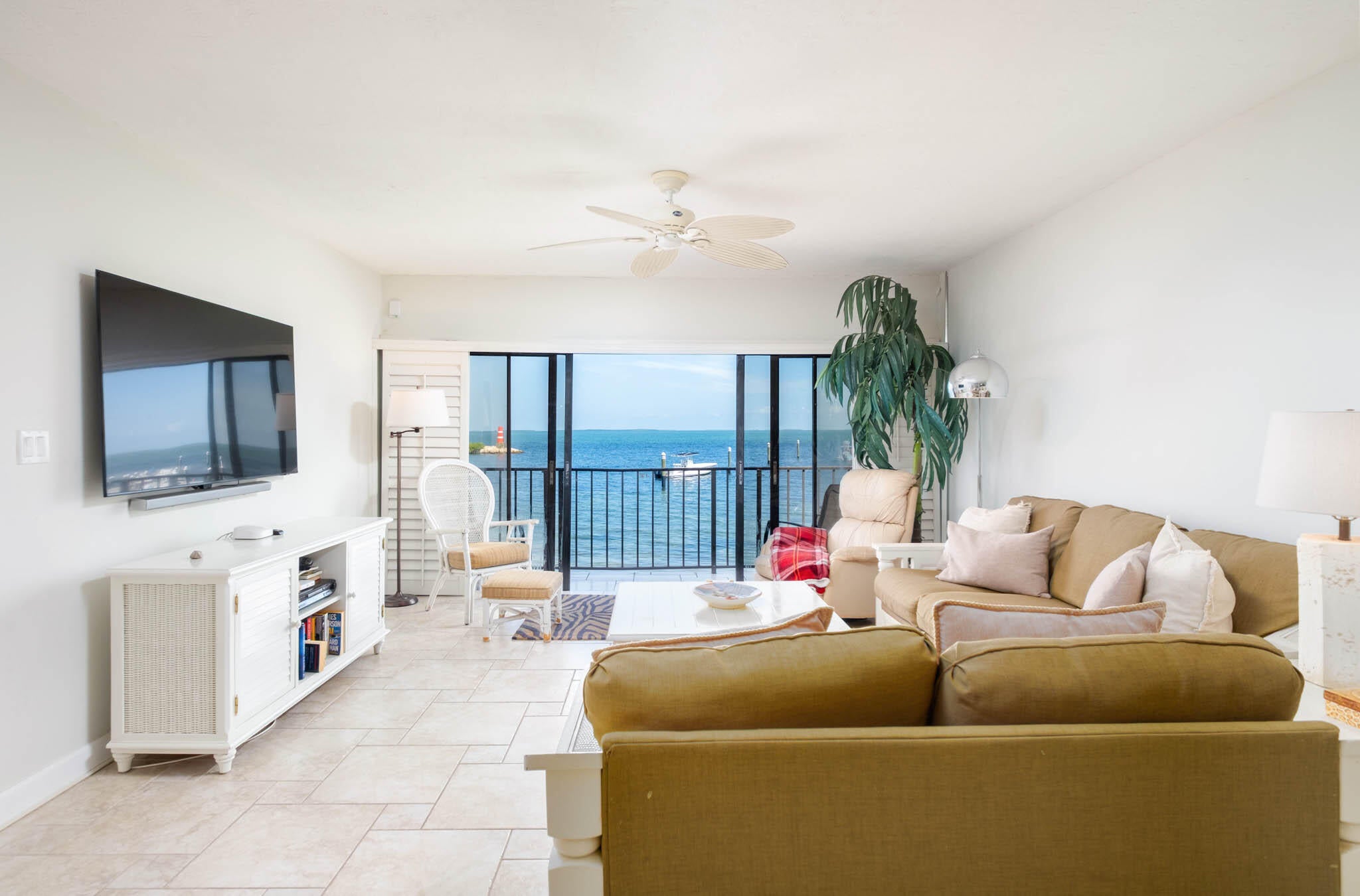 87200 Overseas Highway J 6