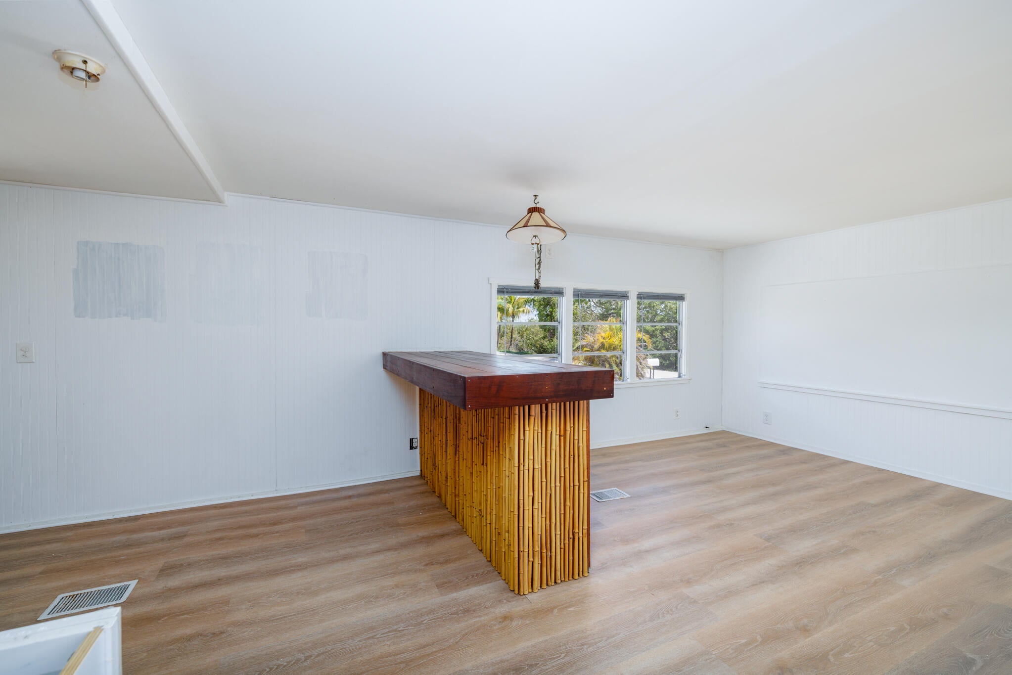 193 Venus Lane