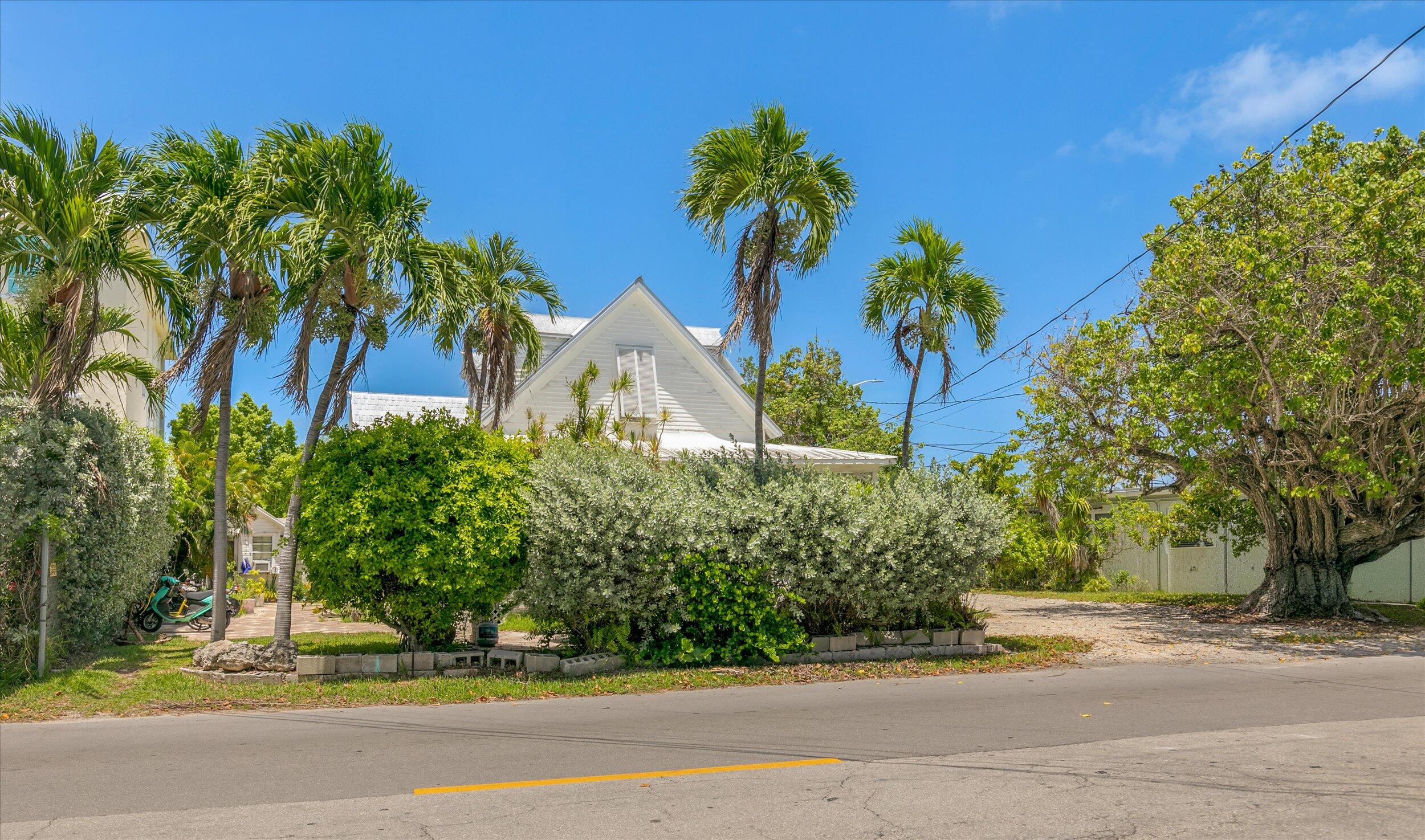 901 Eisenhower Drive