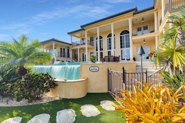 301 IXORA DR, MARATHON, FL 33050 - Image f29e9d954bbda48c3559b2cfbe21e8ee/238413574
