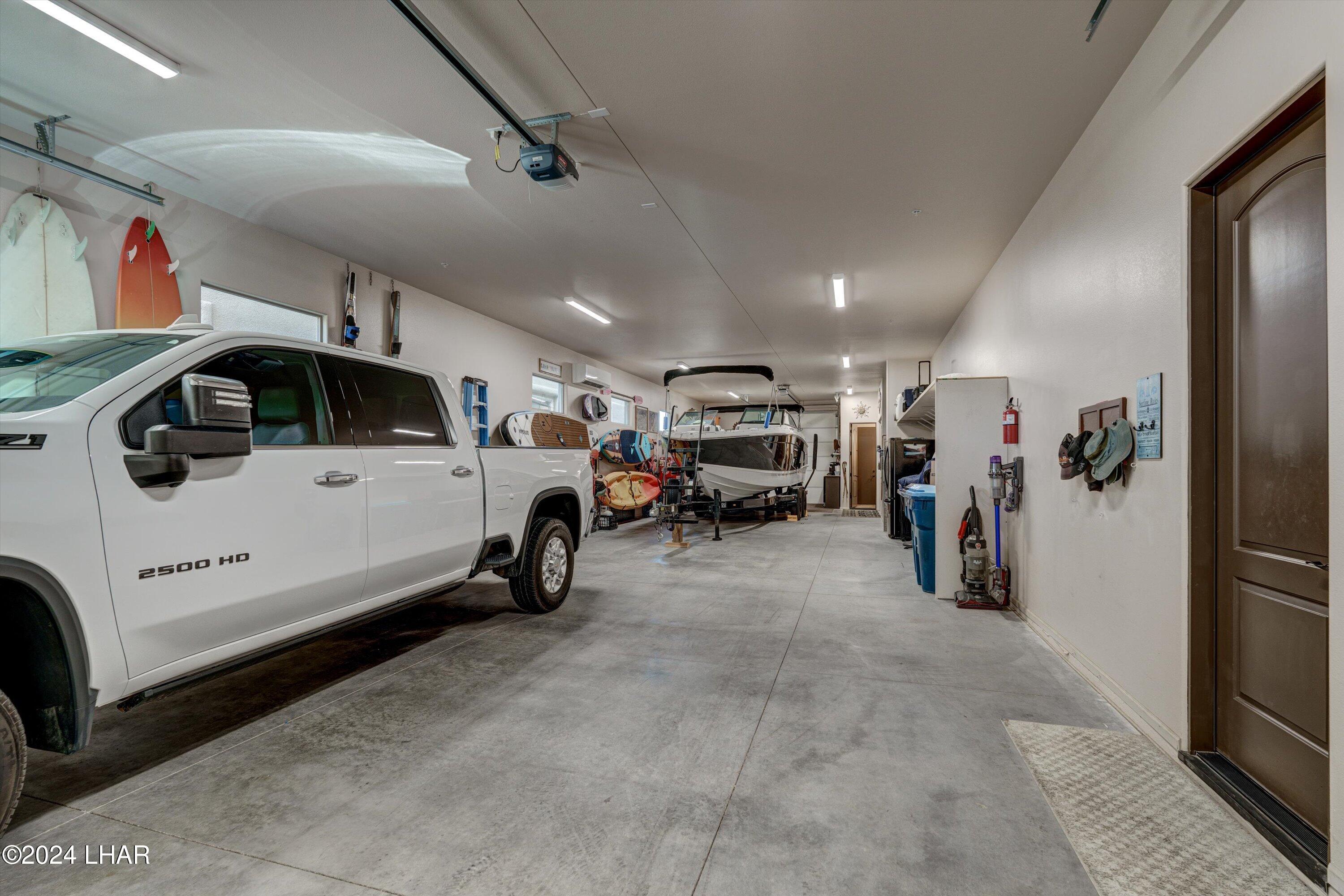 606 Grand Island Dr Lake Havasu City, AZ MLS 1032694 4 Bed, 5