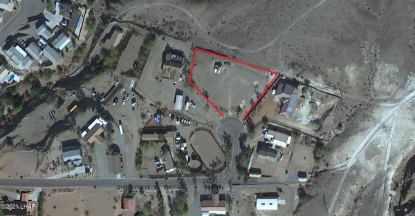 10800 FENTON DR, PARKER, AZ 85344 - Image 0e26e93dc9de6cb5d309c12b63c8a96b/3023674508