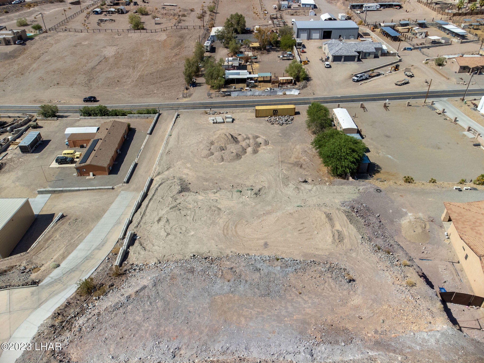 Photo 4 of 17 of 4048 Lakeview Rd land