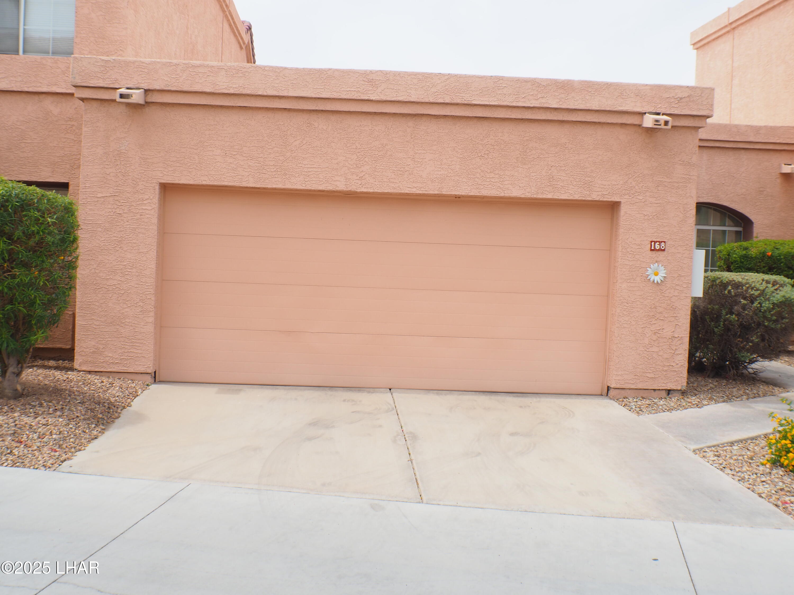 1650 S Smoketree Ave 168

                                                                             Lake Havasu City                                

                                    , AZ - $520,000