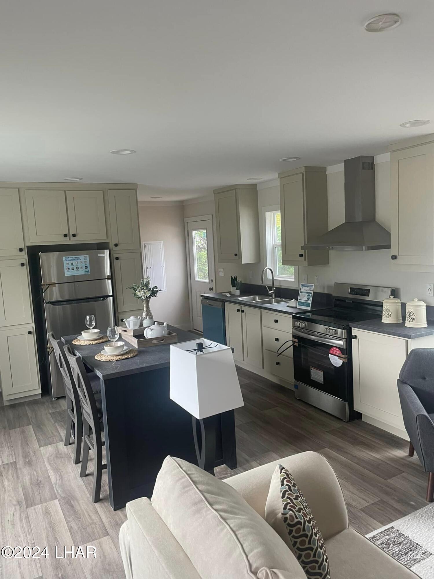 1100 Riverside Dr 406 Lake Havasu City, AZ MLS 1032706 2 Bed, 2