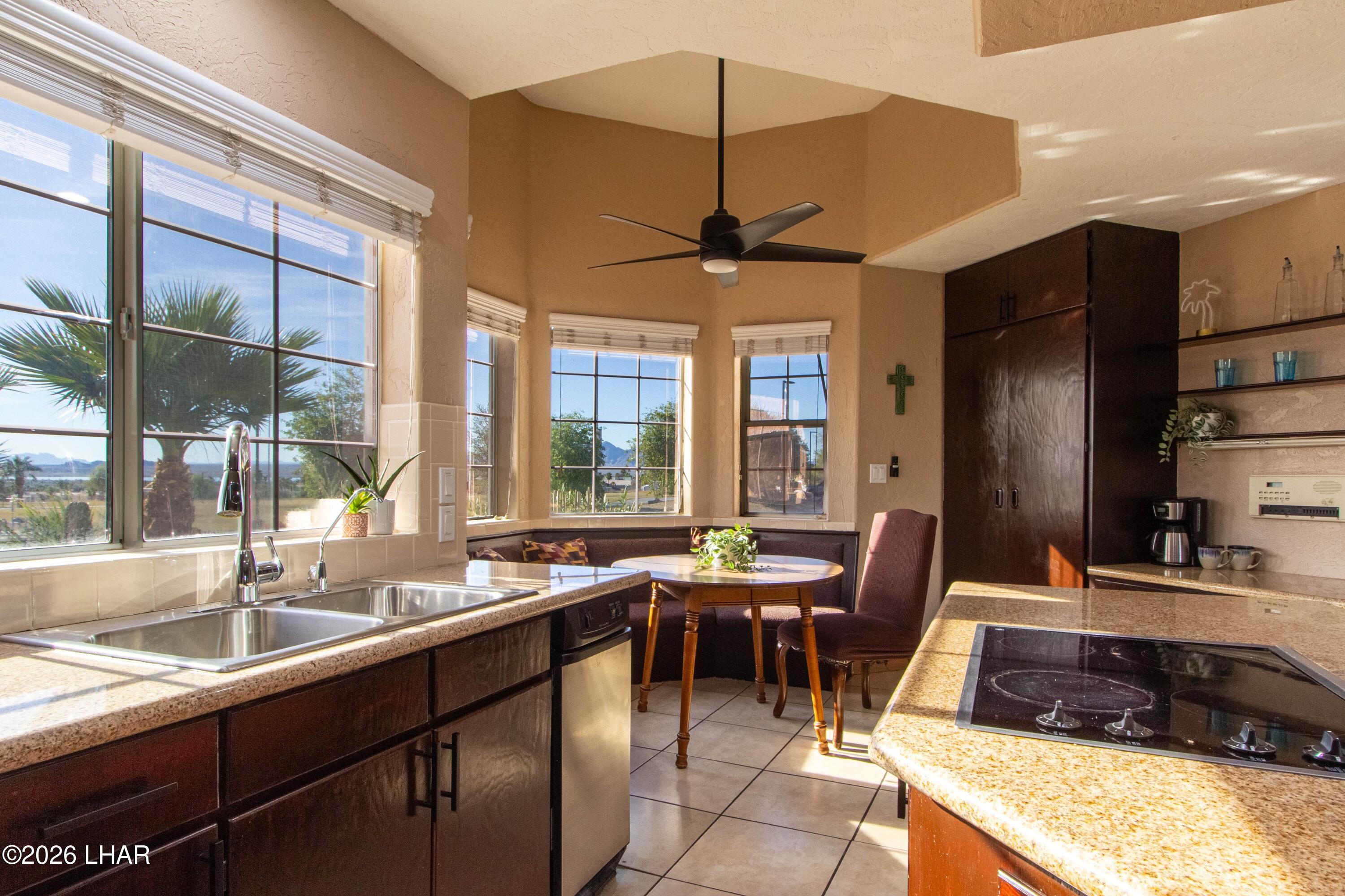 Lake Havasu City, Arizona, 86406, United States, 6 Bedrooms Bedrooms, ,4 BathroomsBathrooms,Residential,Active,2030967