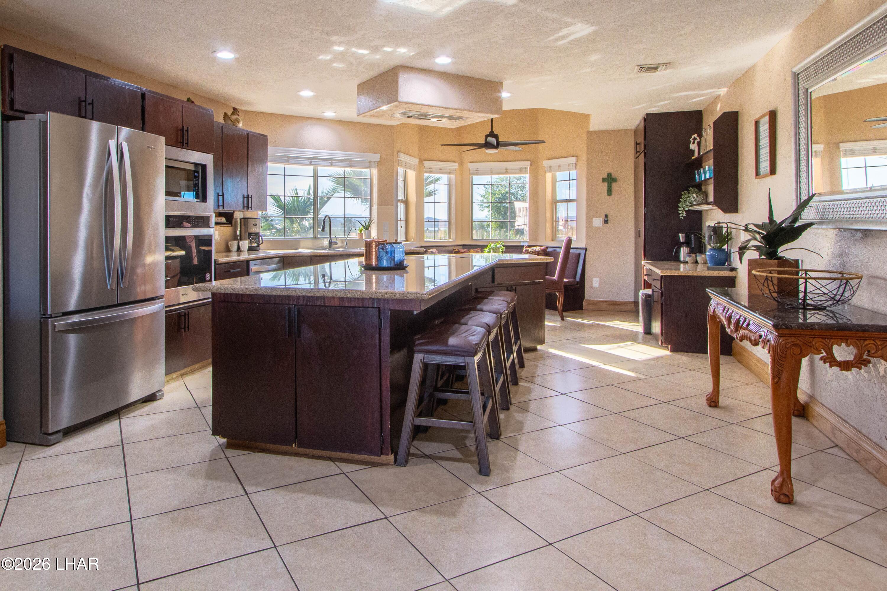 Lake Havasu City, Arizona, 86406, United States, 6 Bedrooms Bedrooms, ,4 BathroomsBathrooms,Residential,Active,2030967