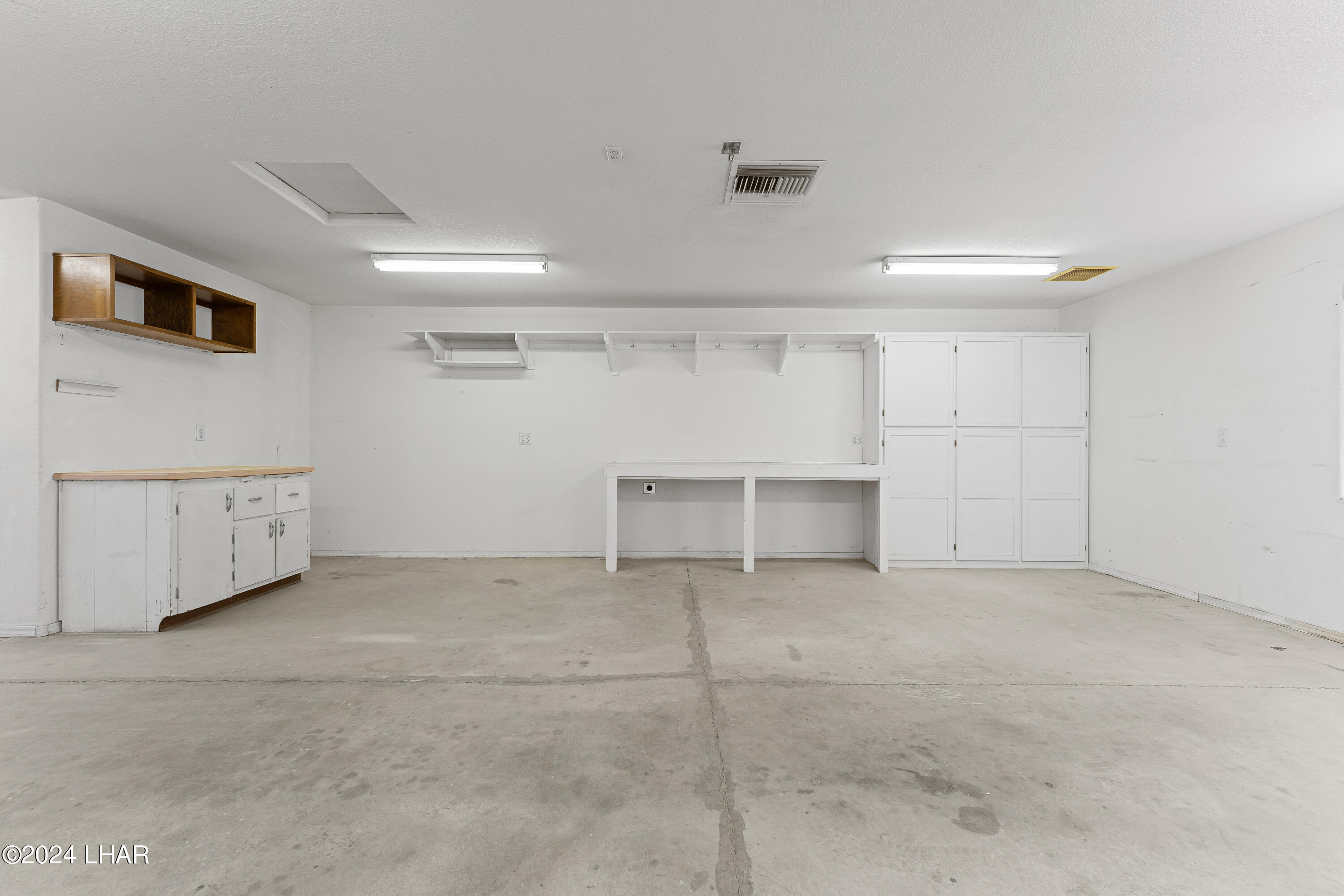 3970 Highlander Ave Lake Havasu City, AZ MLS 1032635 3 Bed, 2 Bath, 1784 Sqft Home Built