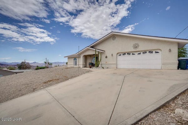 3463 WALLINGFORD DR, LAKE HAVASU CITY, AZ 86406 - Image b9da8fe1df733a406b3d0bbb65889ca7/2500437539