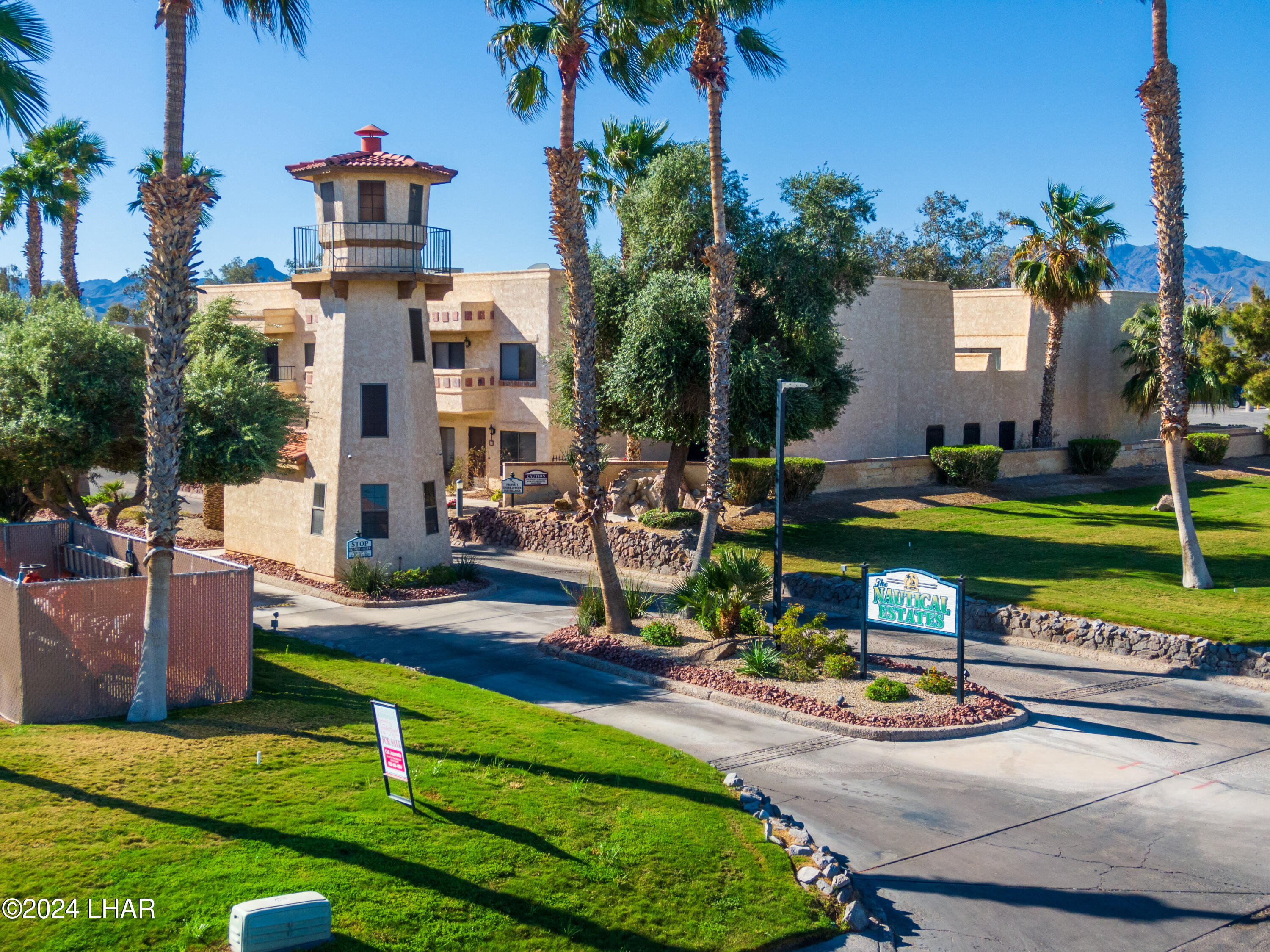 View Lake Havasu City, AZ 86403 townhome