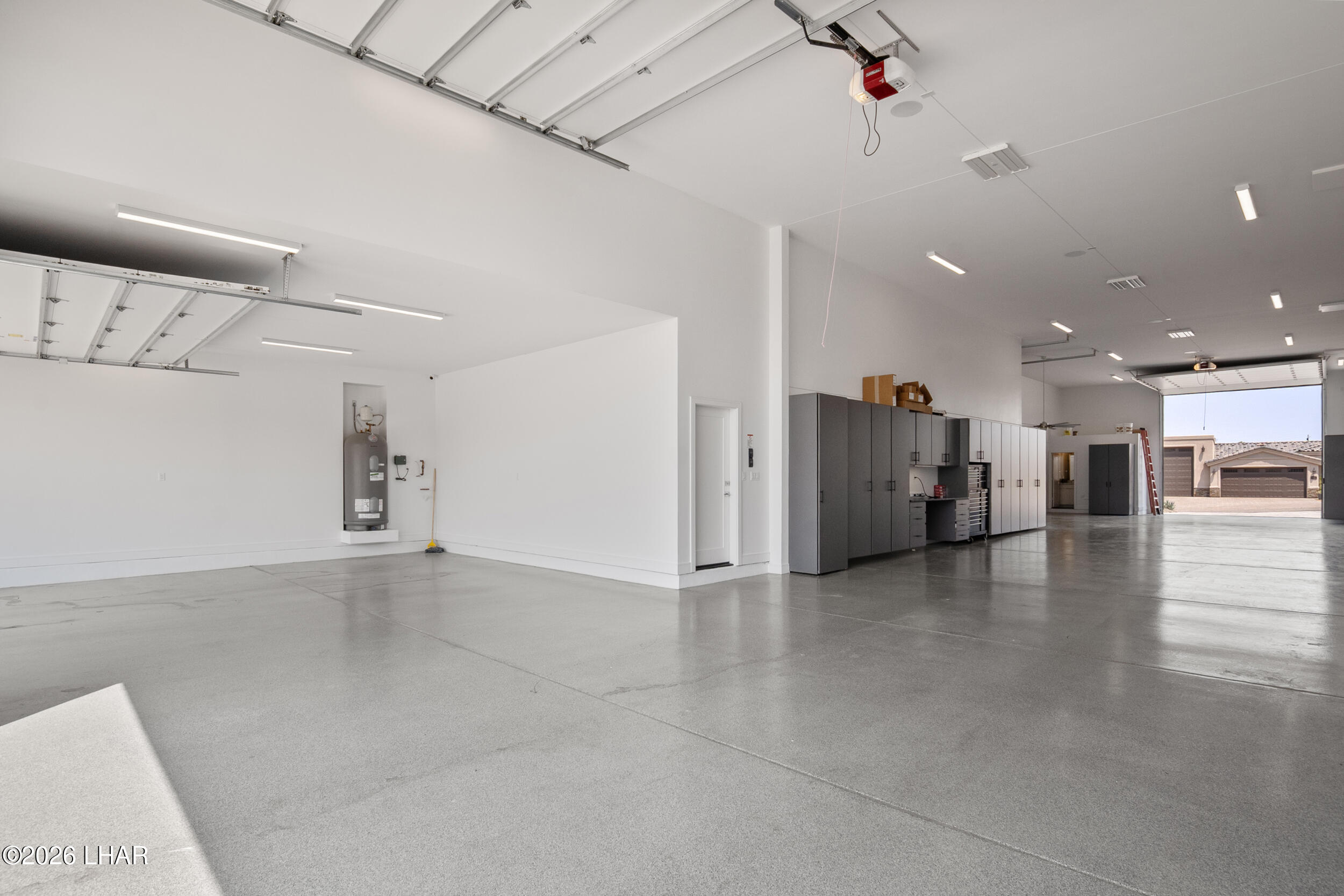 Lake Havasu City, Arizona, 86404, United States, 4 Bedrooms Bedrooms, ,5 BathroomsBathrooms,Residential,Active,2014618