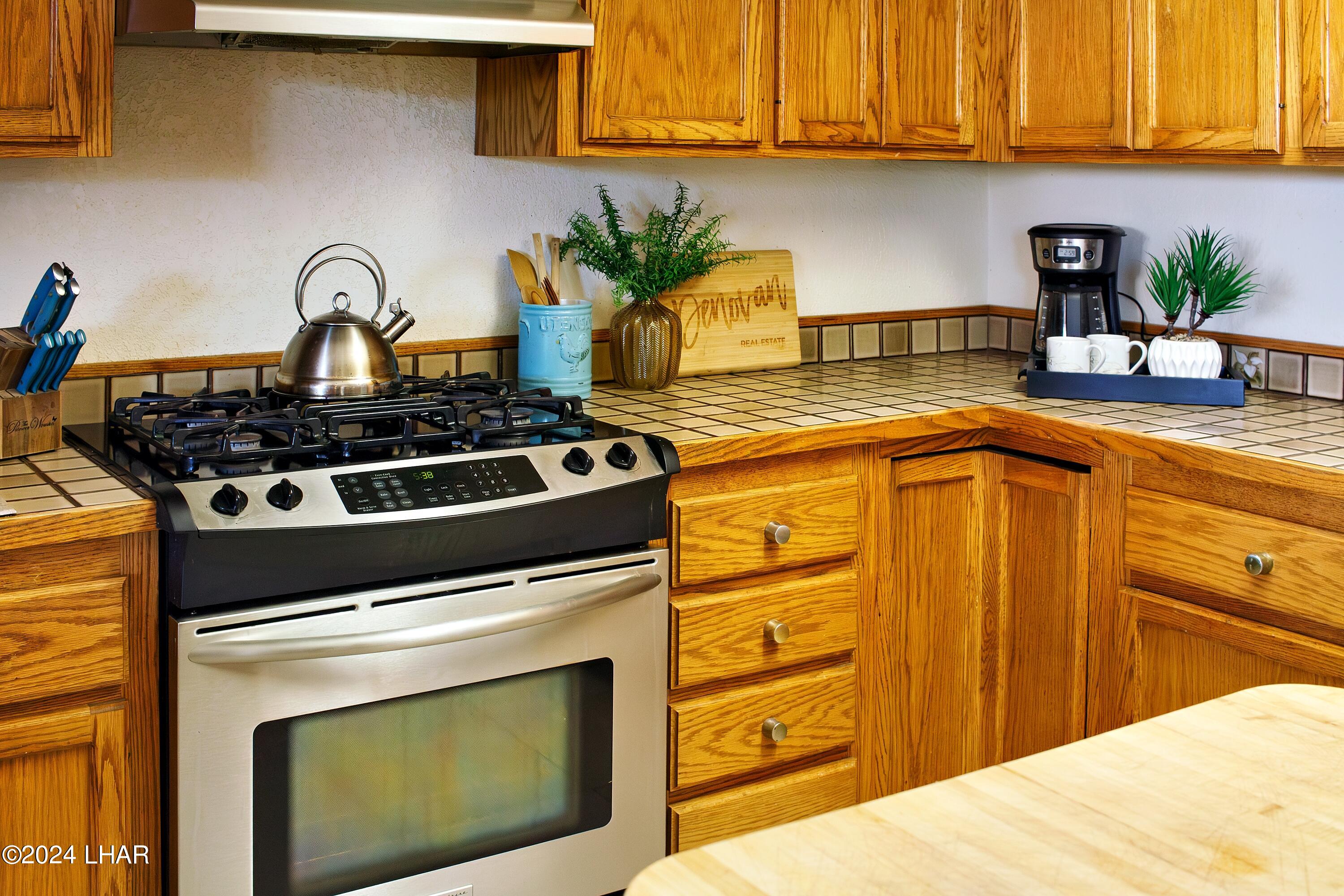 3336 Saddleback Dr Lake Havasu City, AZ MLS 1032631 3 Bed, 2 Bath