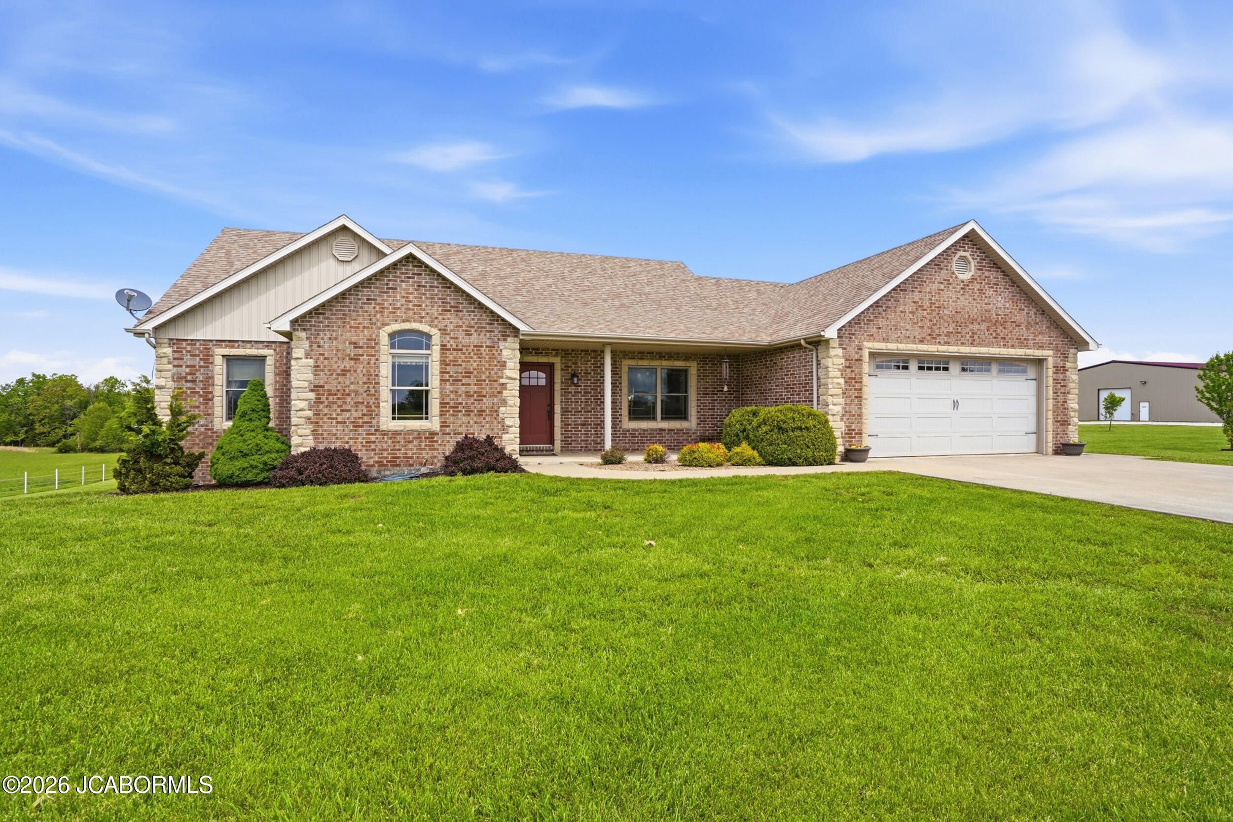 New Bloomfield, Missouri, 65063, United States, 3 Bedrooms Bedrooms, ,3 BathroomsBathrooms,Residential,Active,2043449